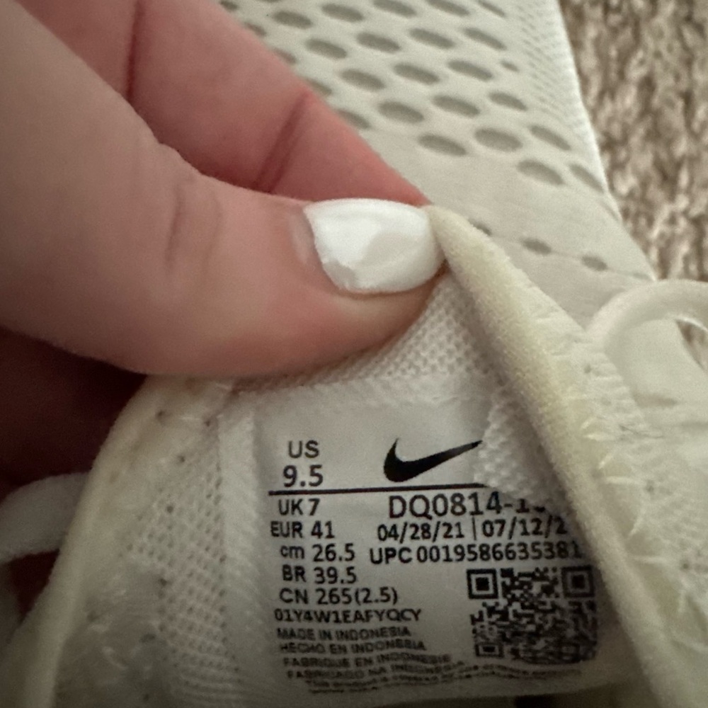 Nike Cream and Pink Air 270 Sneakers
